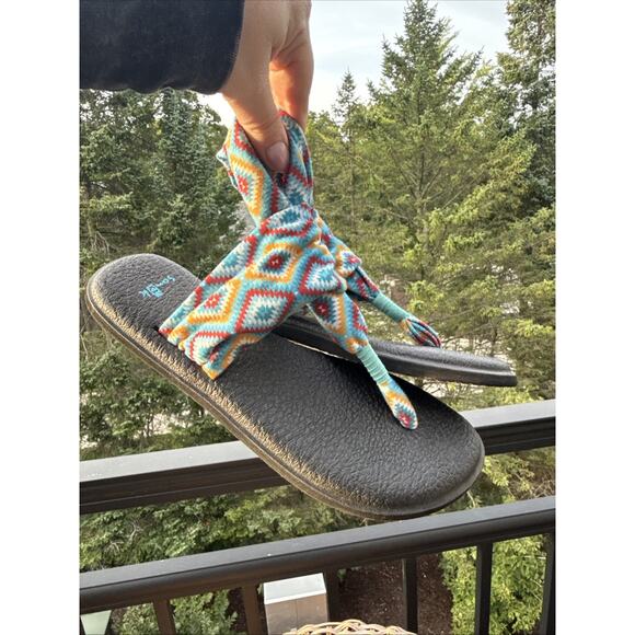 Sanuk Sandals Strappy Size US 7 UK 5 EU 38 Blue Red Southwest Design Yoga Beach - Picture 10 of 14